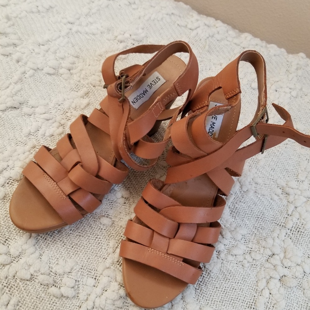 Wedges tan shoes